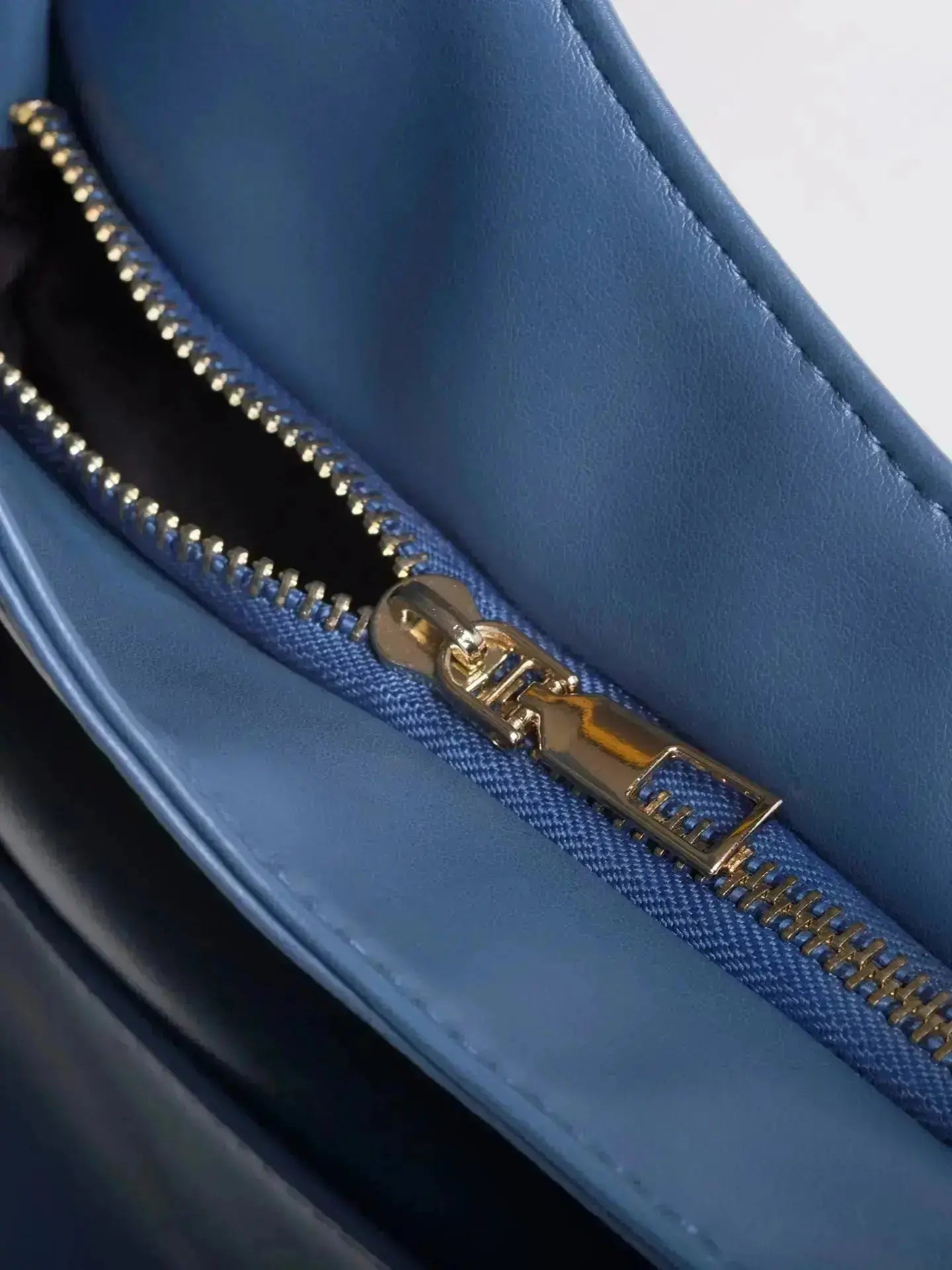 Noir Essence | Bolso Valentina Montes